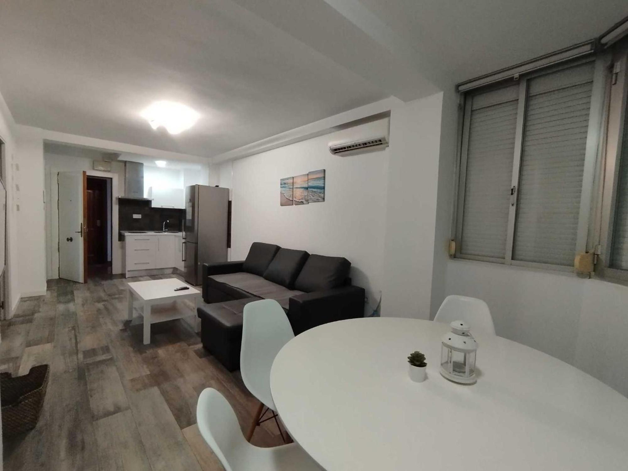 Plazamar Centro Apto 1 Dorm 3 Huesped Playa Wifi Torre Del Mar Bagian luar foto