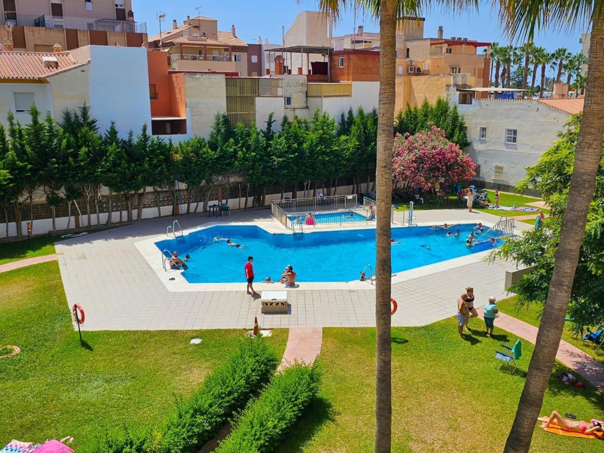 Plazamar Centro Apto 1 Dorm 3 Huesped Playa Wifi Torre Del Mar Bagian luar foto